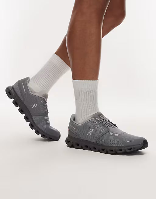 On Cloud 6 Men in Apollo / Eclipse running shoe photo 3 | MotionLab