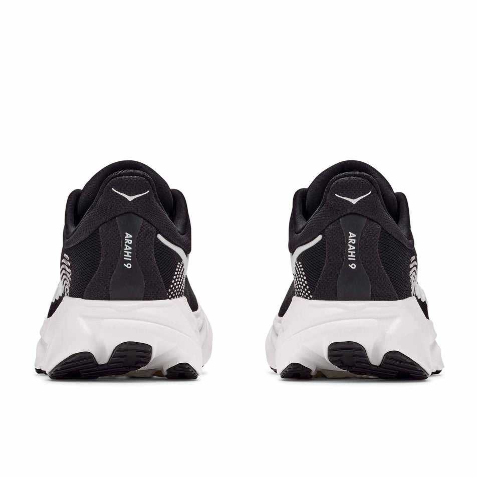 HOKA Arahi 9 Men Wide in Black / White running shoe photo 5 | MotionLab