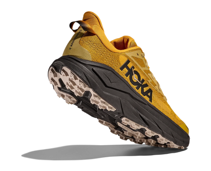 Hoka Challenger 8 Men Regular in Mustard Seed / Black running shoe photo 50 | MotionLab