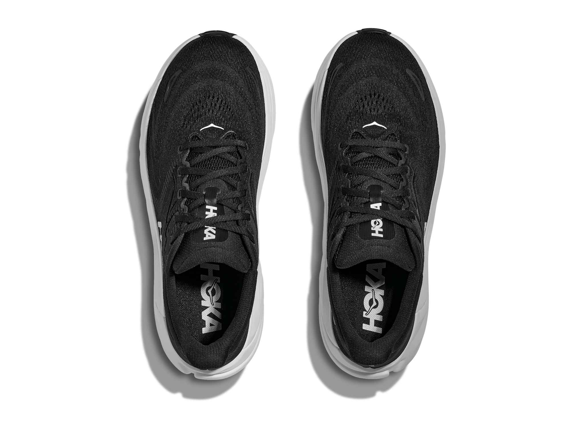 Arahi 8 Wide in Black / White running shoe photo 6 | MotionLab