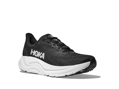 Arahi 8 Wide in Black / White running shoe photo 10 | MotionLab